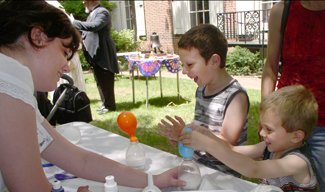 the hands-on making of fizzy water